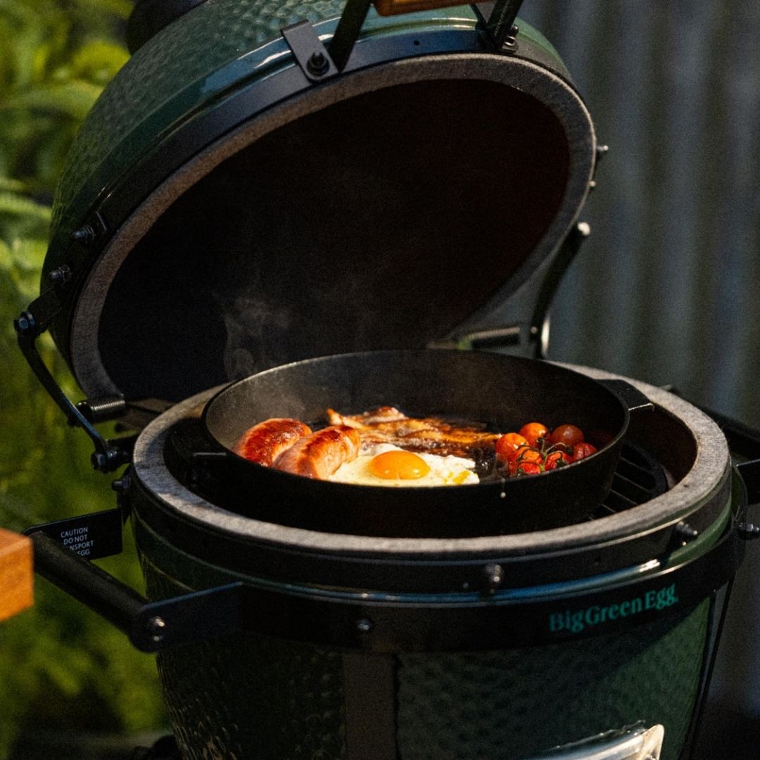 Big Green Egg Cast Iron Skillet L & XL