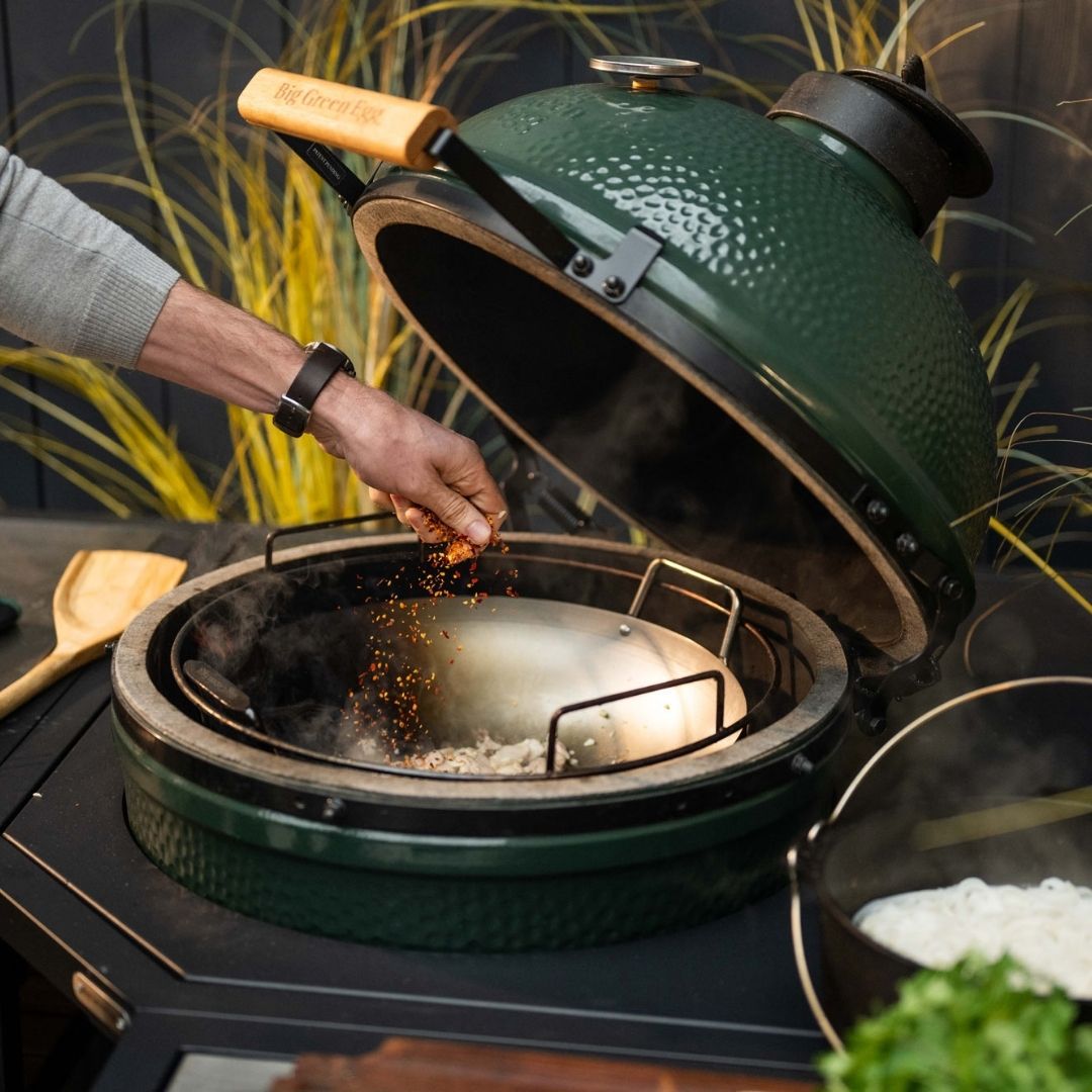 Big Green Egg Carbon Steel Wok