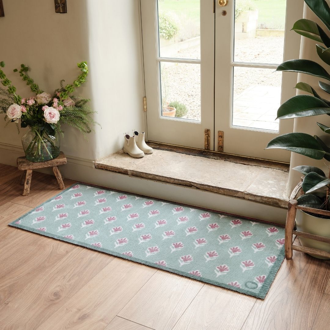Hug Rug Runner Ditsy Floral Green