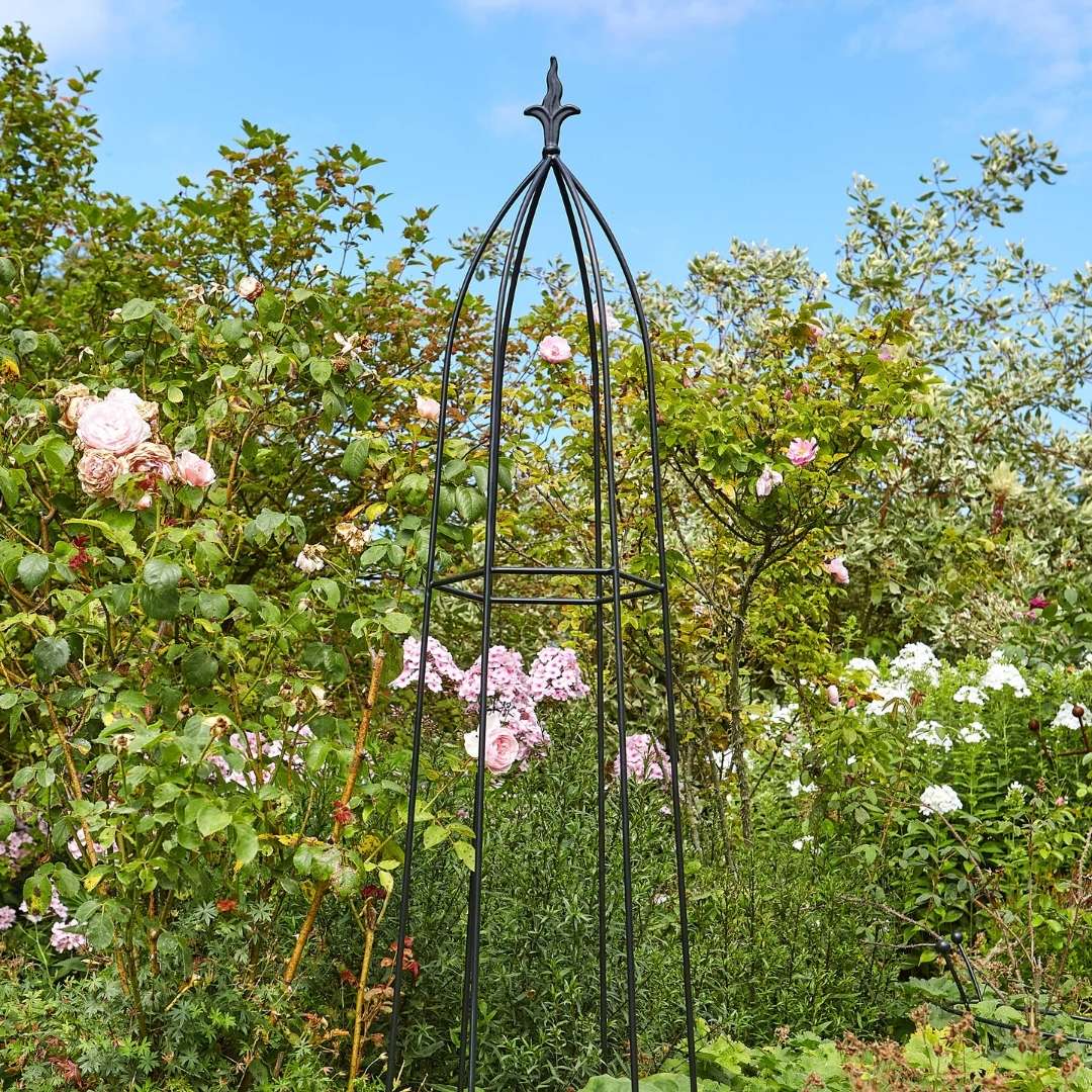 Tom Chambers Tuscany Obelisk Black - 1.5m