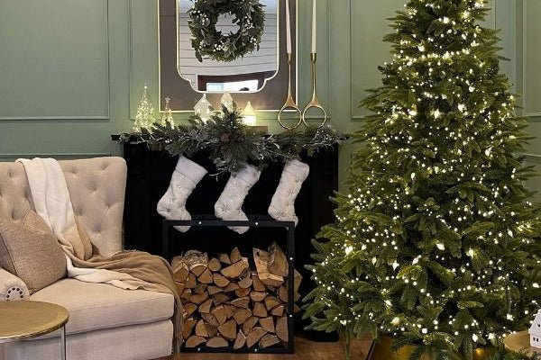 How to Pick the Best Artificial Christmas Tree - The Garden House