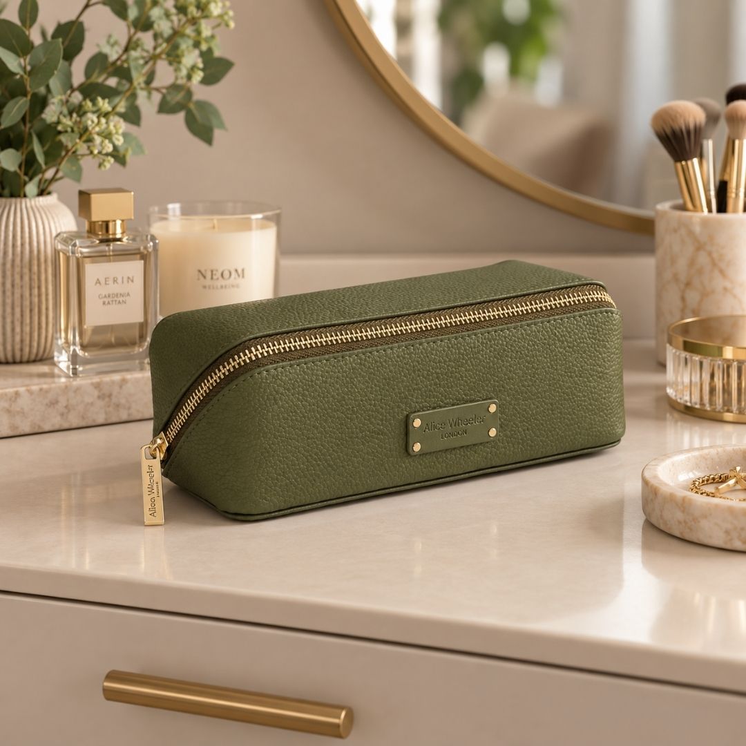 Kensington Small Train Case - Olive