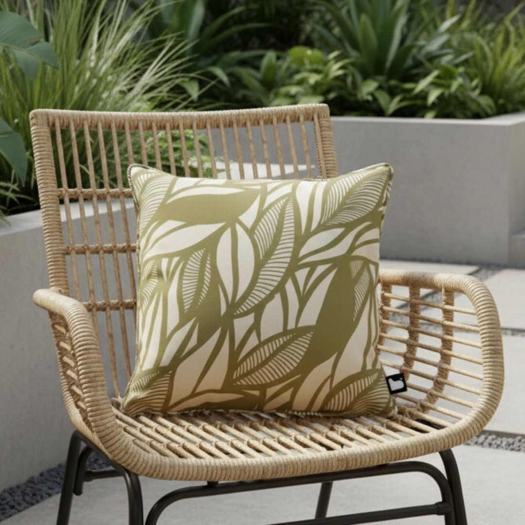 B Outdoor Cushion Poplar Leaf - Pistachio