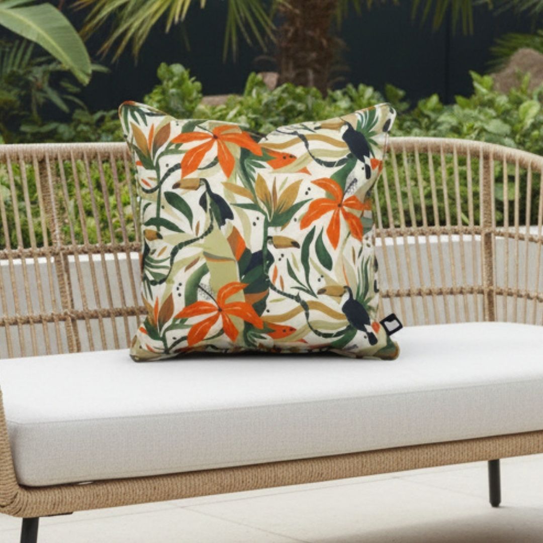 B Outdoor Cushion Art Collection - Toucan