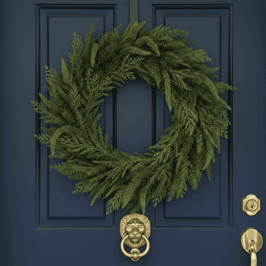Christmas Deluxe Cedar Wreath 76cm