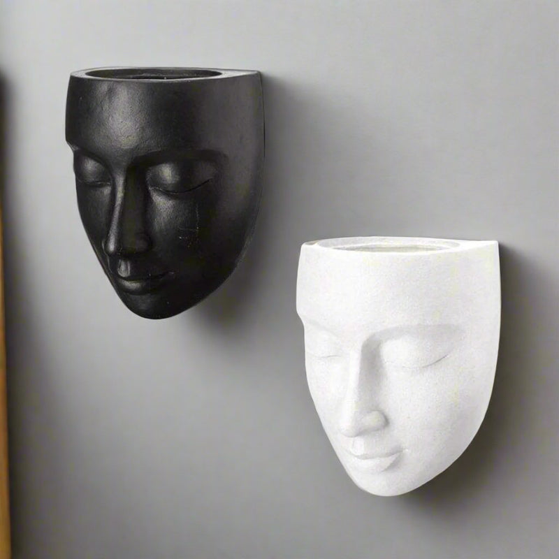 Face Wall Pot