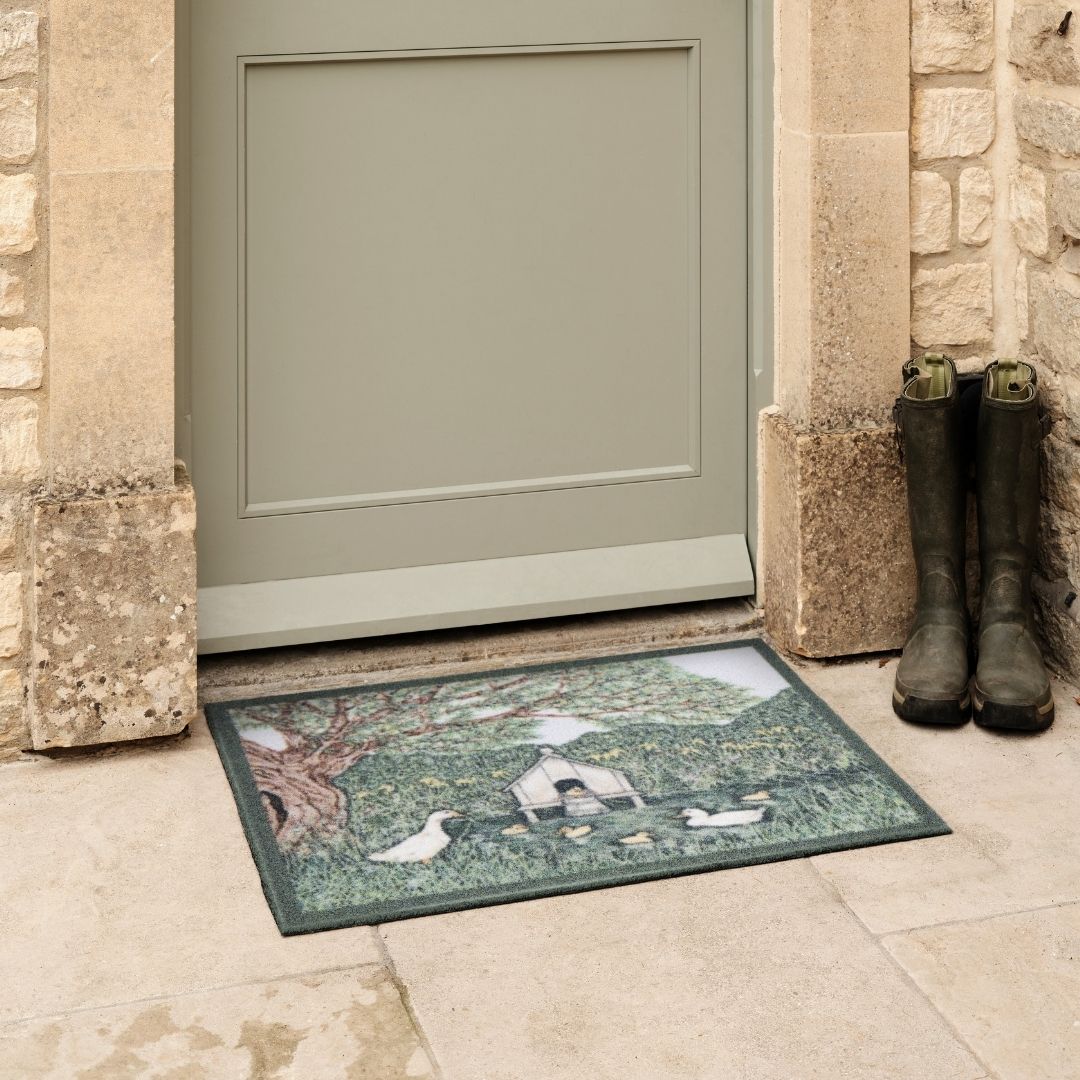 Hug Rug Outdoor Doormat Duck House