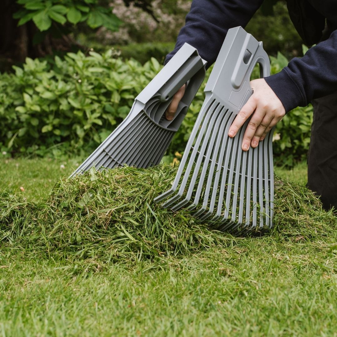 Kent and Stowe 3 - In - 1 Rake