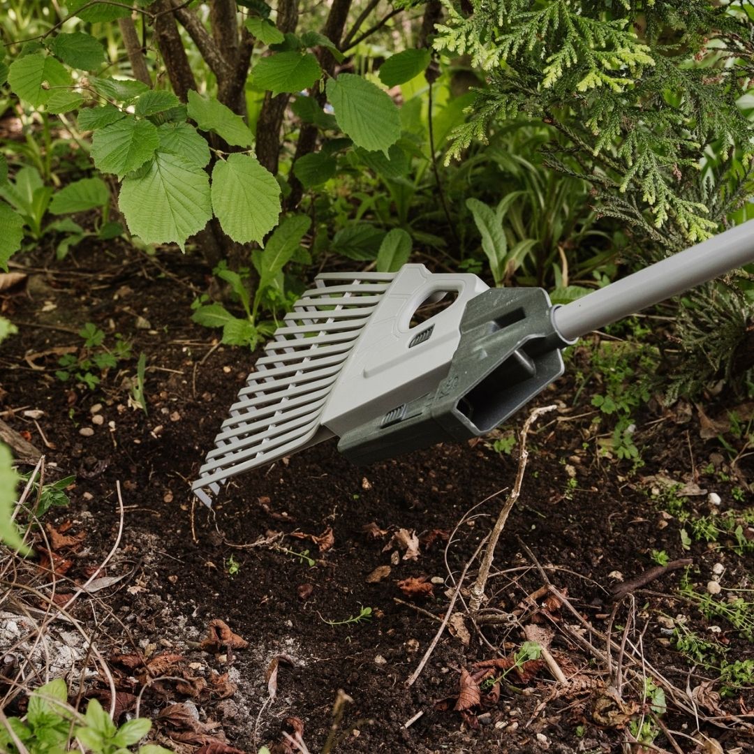 Kent and Stowe 3 - In - 1 Rake