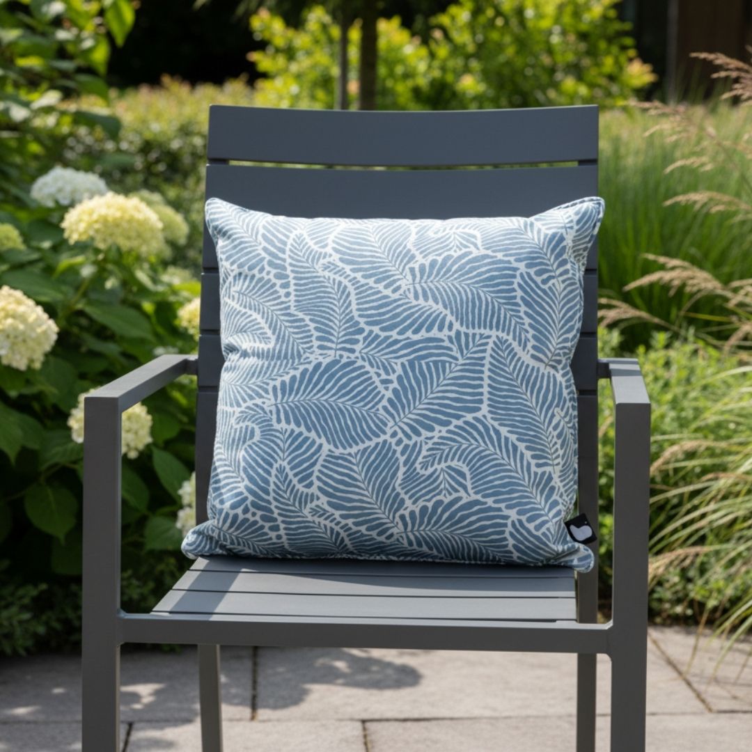 B Outdoor Cushion Oasis Leaf - Sea Blue