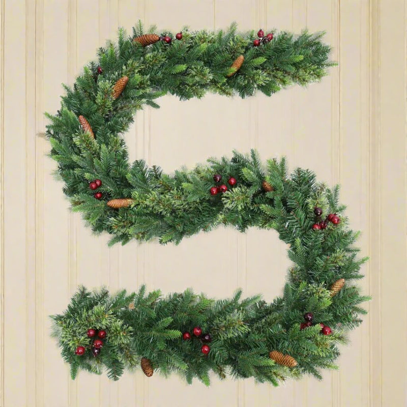 Rutland Pine 9ft Christmas Garland with Berries