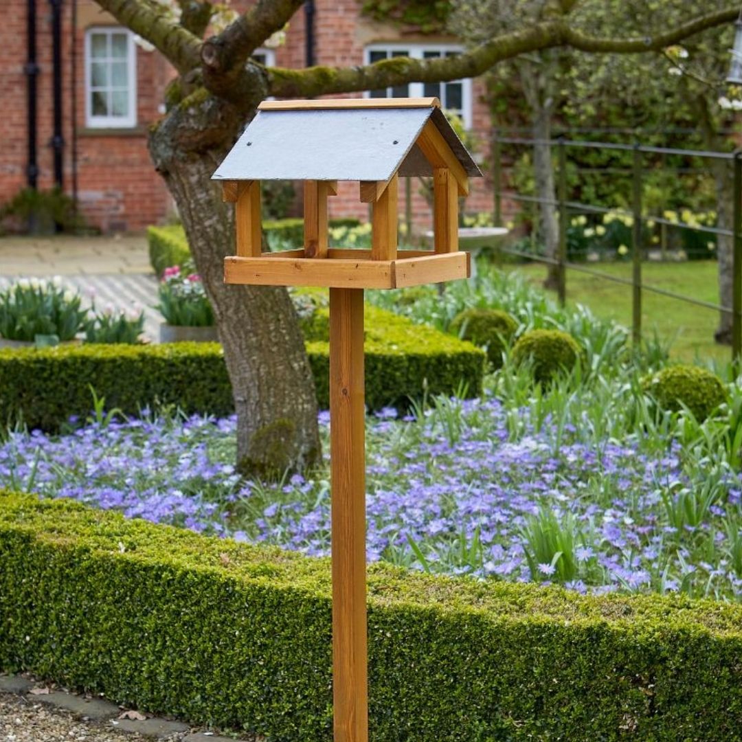 Tom Chambers Salburn Bird Table