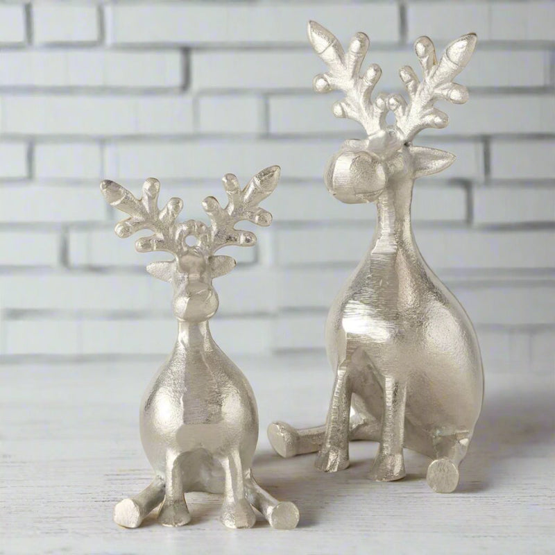 Sitting Reindeer Silver