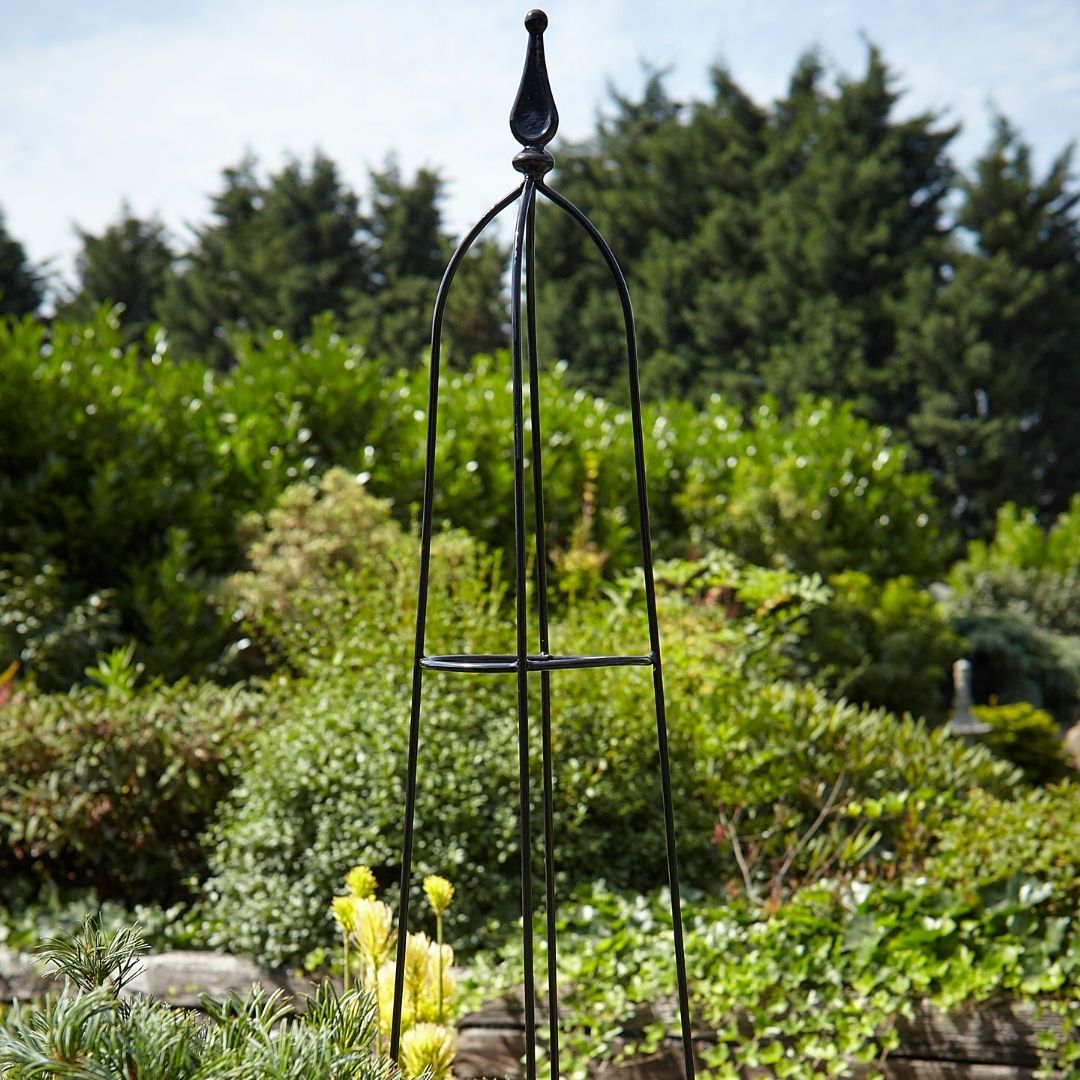 Tom Chambers Byland Obelisk - 1.5m